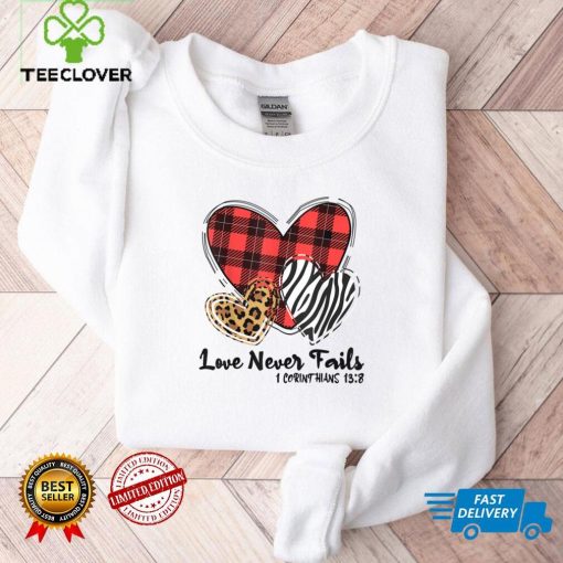 Love Never Fails Valentines Day Gifts Leopard & Plaid Print T Shirt
