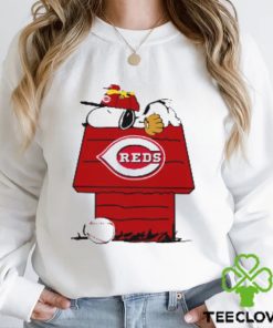 MLB Cincinnati Reds Snoopy Woodstock The Peanuts Movie Baseball T Shirt