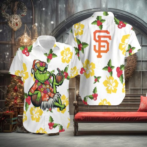 MLB San Francisco Giants Aloha Grinch Relax Christmas Pattern Holly Hawaiian Shirt For Men And Women