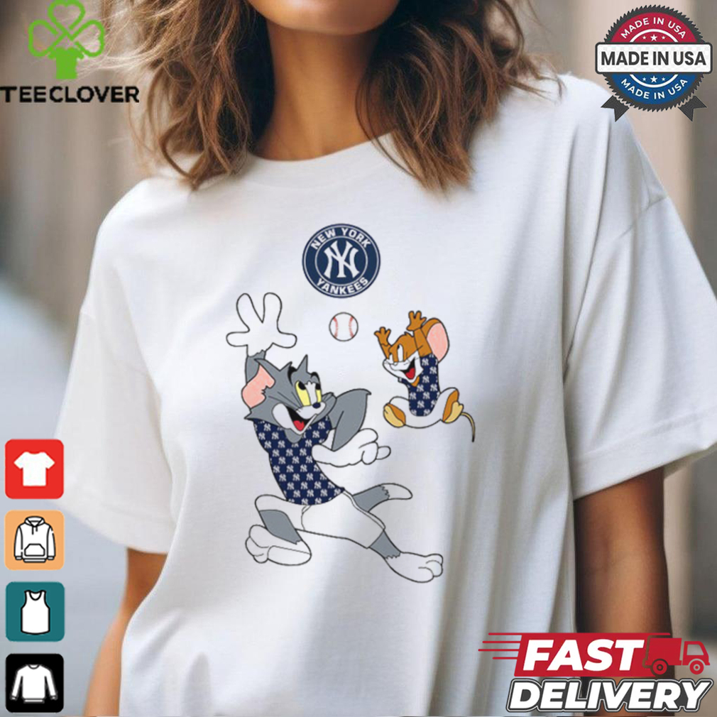 MLB Tom And Jerry New York Yankees T Shirt MLB Tom And Jerry New York Yankees T Shirt