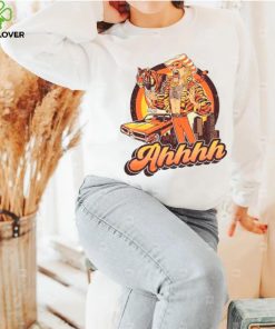 Macho Man tiger and car ahhh skyline vintage hoodie, sweater, longsleeve, shirt v-neck, t-shirt