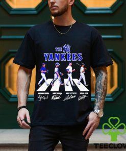 Mariano Rivera Jorge Posada Andy Pettitte And Derek Jeter The New York Yankees Abbey Road Signature Shirt