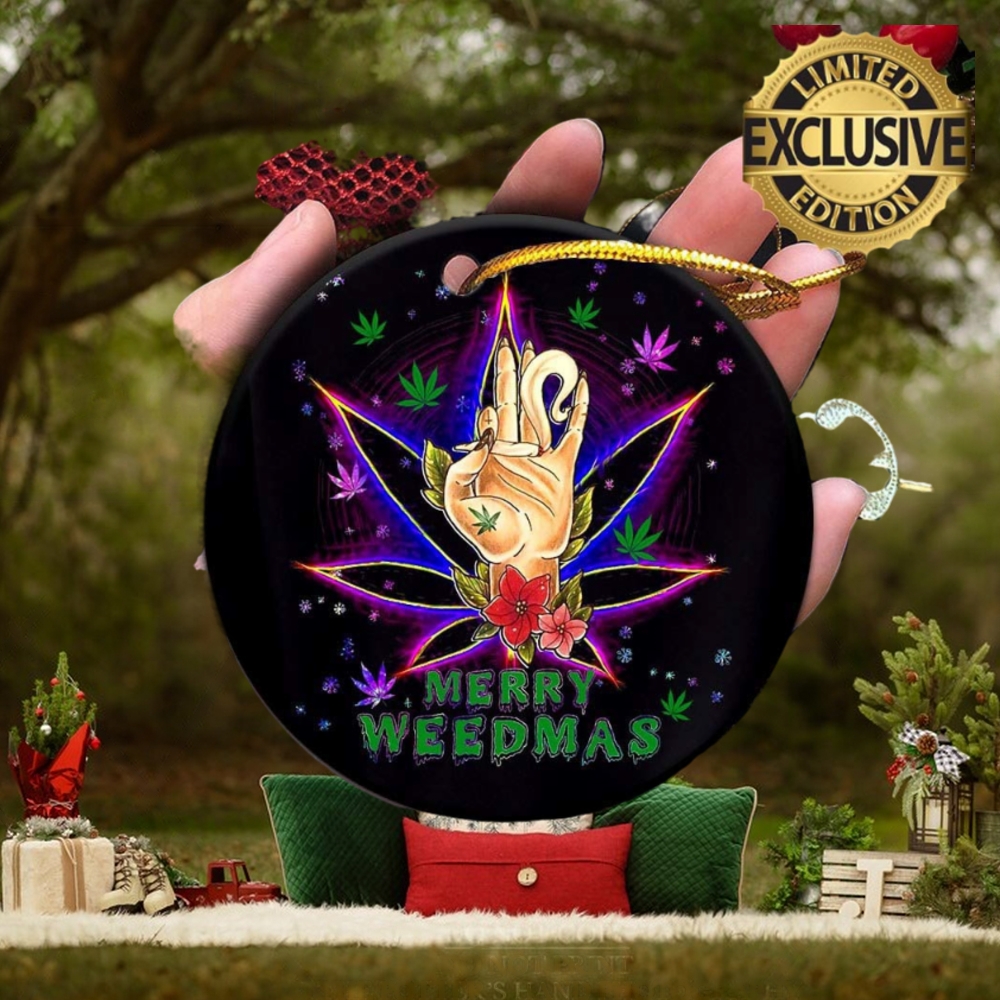 Marijuana Christmas Cannabis Leaf Merry Weedmas 420 Weed Christmas Decorations Ornament Marijuana Christmas Cannabis Leaf Merry Weedmas 420 Weed Christmas Decorations Ornament