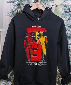 Marvel Studios Deadpool 3 Ryan Reynolds and Hugh Jackman signatures logo hoodie, sweater, longsleeve, shirt v-neck, t-shirt