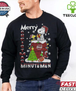 Massachusetts Minutemen Snoopy And Woodstock Merry Christmas Shirt