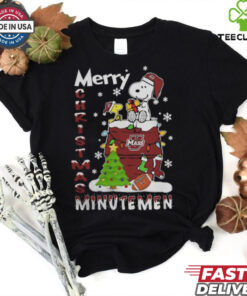 Massachusetts Minutemen Snoopy And Woodstock Merry Christmas Shirt