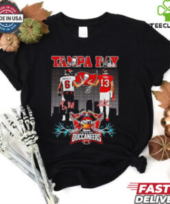 Mayfield and Evans city skyline Tampa Bay Buccaneers signatures shirt