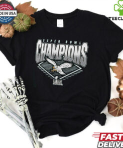 Men’s Fanatics Kelly Green Philadelphia Eagles Super Bowl LIX Champions Retro Graphic Long Sleeve T Shirt