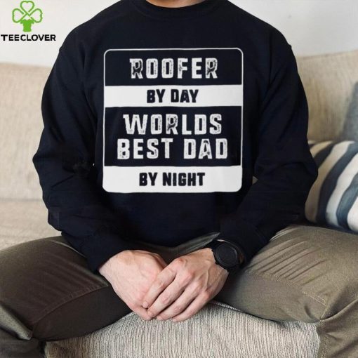Mens Fathers Day Gift Roofer t Classic T Shirt