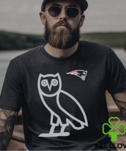 Men's New England Patriots OVO x NFL Navy OG Owl T Shirt 2 Men's New England Patriots OVO x NFL Navy OG Owl T Shirt