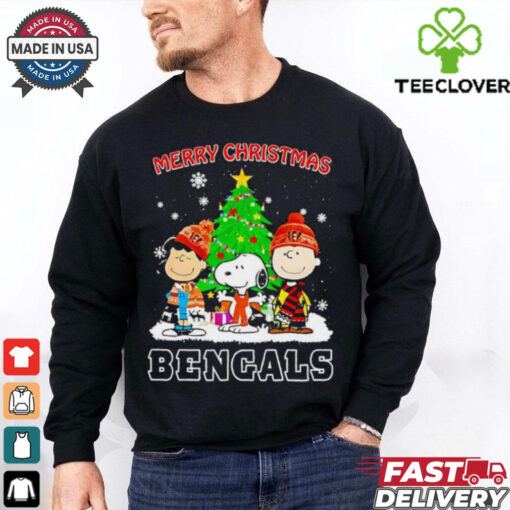 Merry Christmas Cincinnati Bengals X Peanuts characters 2024 shirt