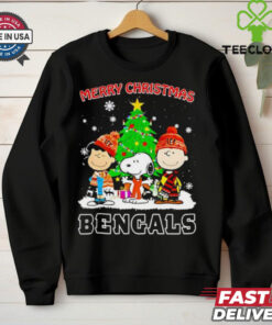 Merry Christmas Cincinnati Bengals X Peanuts characters 2024 shirt