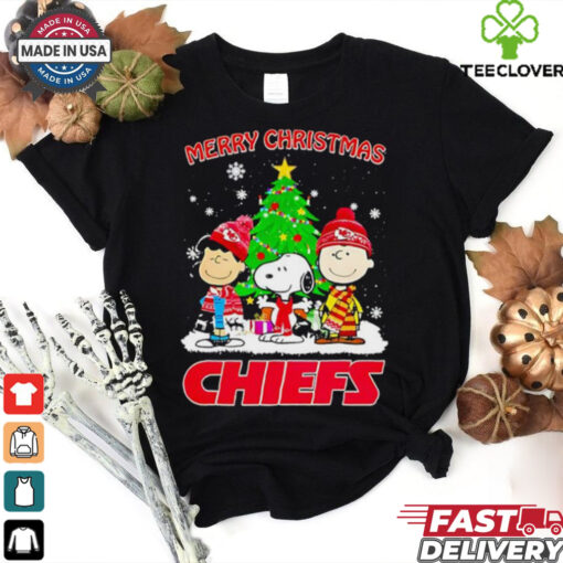 Merry Christmas Kansas City Chiefs X Peanuts characters 2024 shirt