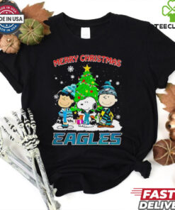 Merry Christmas Philadelphia Eagles X Peanuts characters 2024 shirt