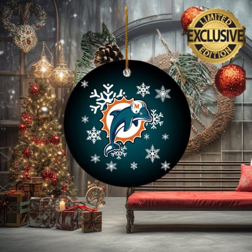 Miami Dolphins NF Personalized Merry Christmas Decorations Ornament