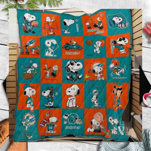Miami Dolphins NFL Cute Snoopy And Friends Quilt Duvet Blanket Comforter For Sale Throw Twin Queen King (1)