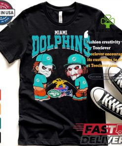 Miami Dolphins NFL Halloween Peeing Funny Shirt
