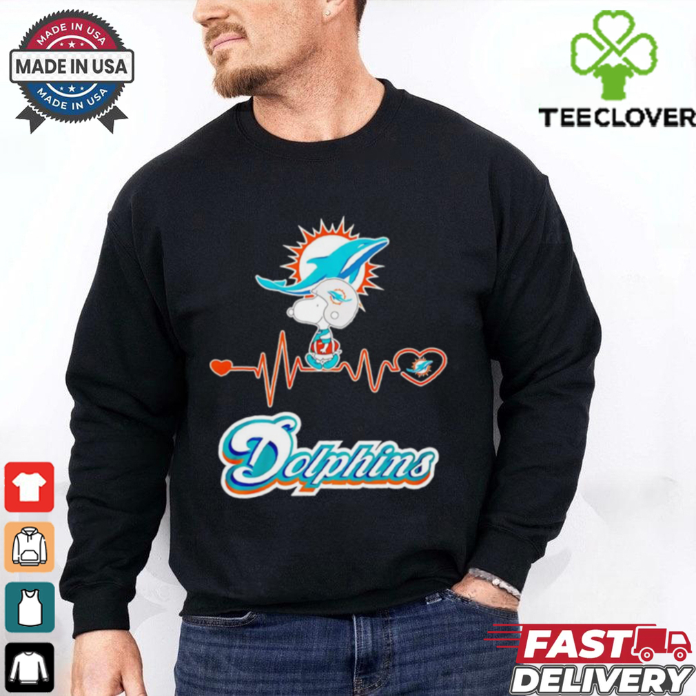 Miami Dolphins x Snoopy player heartbeat shirt Miami Dolphins x Snoopy player heartbeat shirt