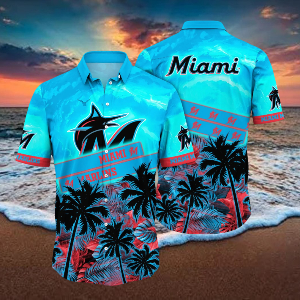 5th & Ocean MLB Women's Miami Marlins Baseball Club V-Neck T-Shirt X-Large