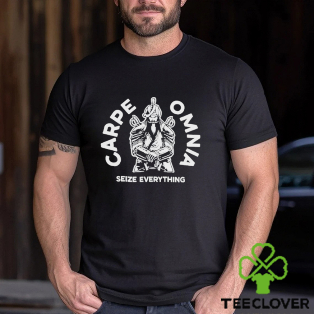 Micah Parsons Wearing Cowboys Carpe Omnia Seize Everything T shirt Micah Parsons Wearing Cowboys Carpe Omnia Seize Everything T shirt