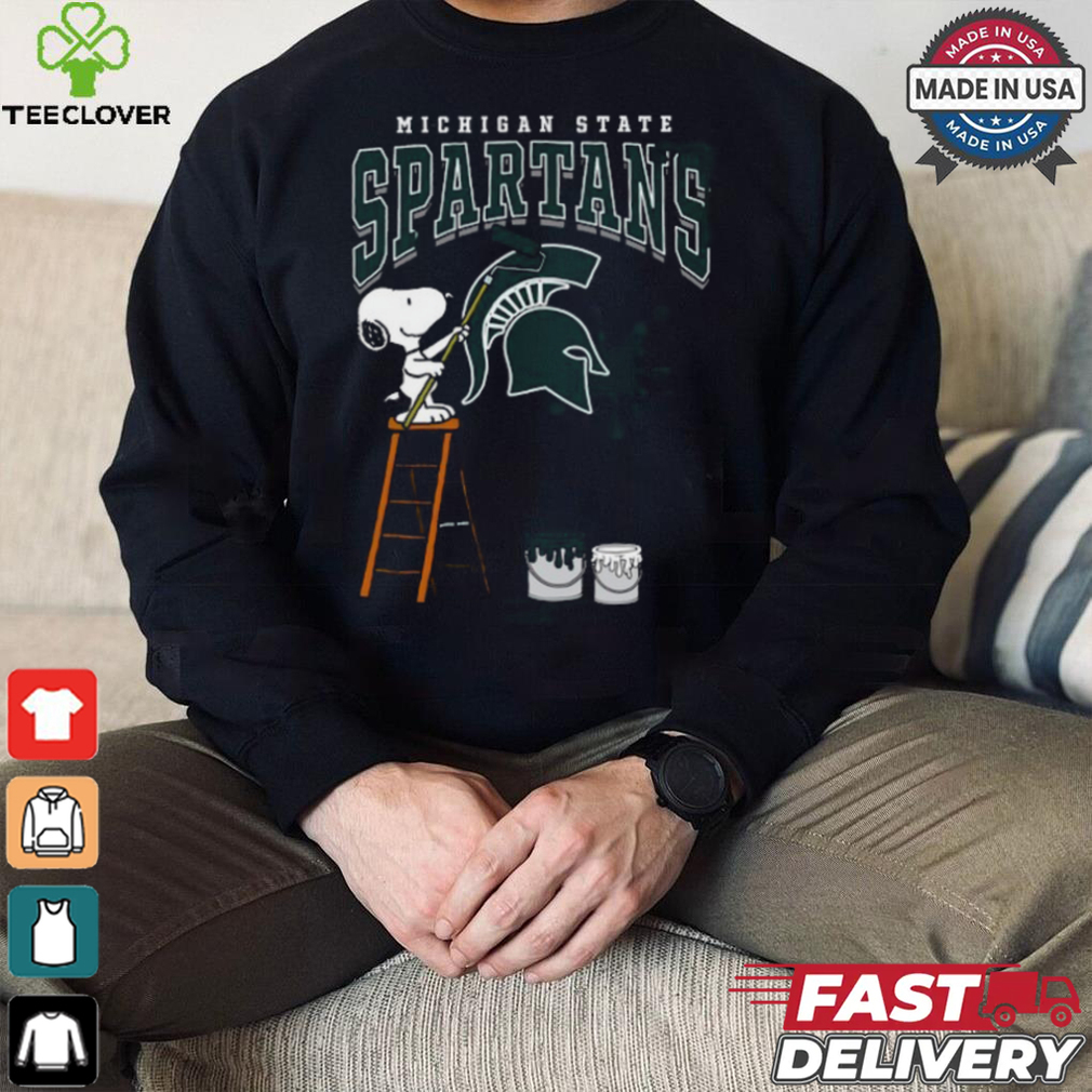 Michigan State Spartans Snoopy Painting Shirt Michigan State Spartans Snoopy Painting Shirt