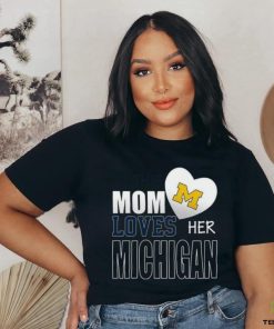 Michigan Wolverines Mom Loves Mothers Day T shirt