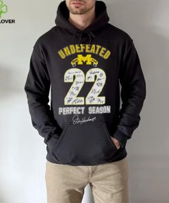 Michigan Wolverines Undefeated 2022 22 Perfect Season signatures shirt