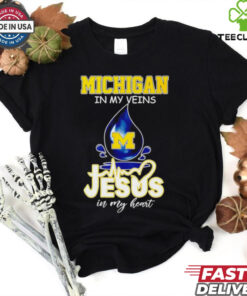 Michigan Wolverines in my veins Jesus in my heart shirt