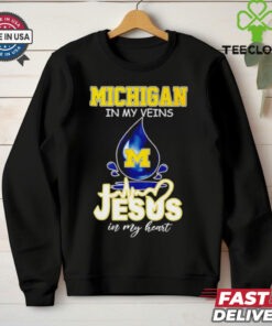Michigan Wolverines in my veins Jesus in my heart shirt