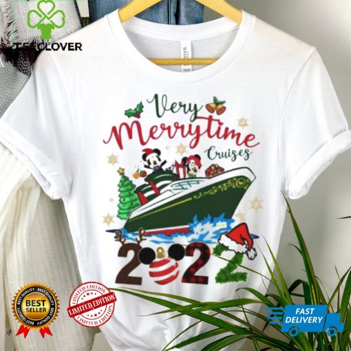 Mickey Mouse And Minnie Mouse Boat Very Merrytime 2022 Christmas shirt