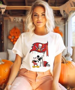 Mickey Mouse NFL Tampa Bay Buccaneers football Super Bowl Champions helmet logo shirt