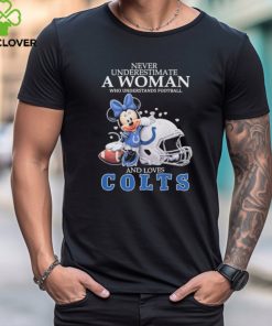 Mickey Mouse Never Underestimate A Woman Who Understands Football And Loves Indianapolis Colts Shirt