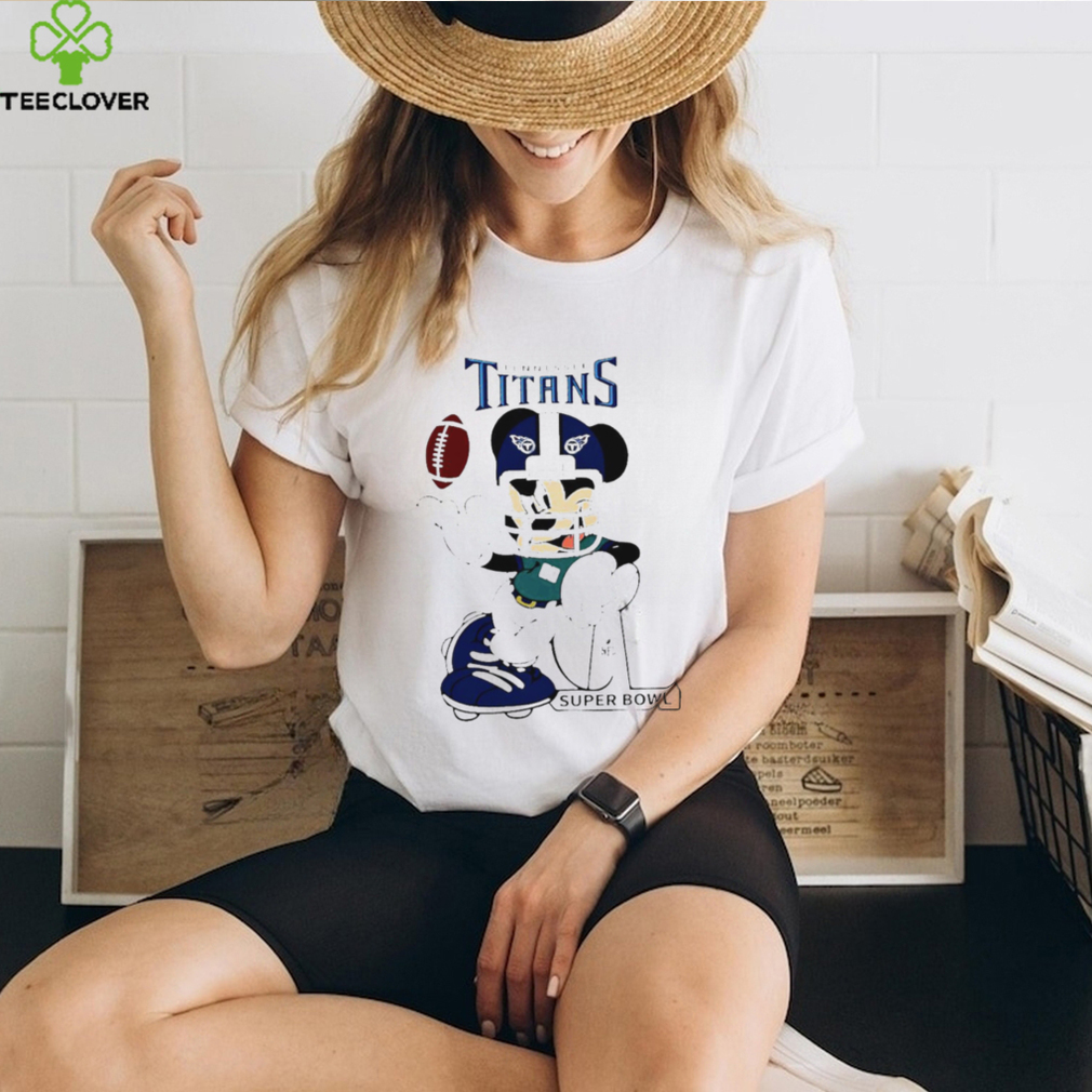 Mickey Mouse player Tennessee Titans football NFL Super Bowl logo shirt Mickey Mouse player Tennessee Titans football NFL Super Bowl logo shirt
