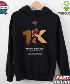Mike Evans Tampa Bay Buccaneers Etched In History 1K Receiving Yards In His First 11 Seasons Unisex T-Shirt with a commemorative design celebrating Evans’ remarkable achievement of 1,000 receiving yards in each of his first 11 seasons, perfect for Buccaneers fans.