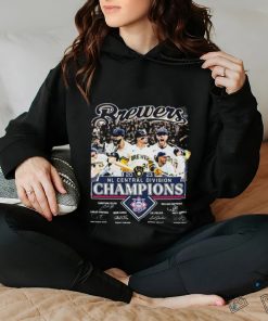 Milwaukee Brewers MLB NL Central Division Champions 2023 Signatures Shirt 3 Milwaukee Brewers MLB NL Central Division Champions 2023 Signatures Shirt