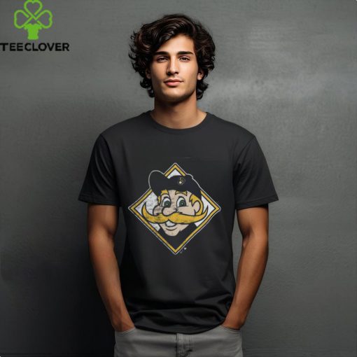 Milwaukee Brewers Mascot Premier ’47 Franklin Tees shirt