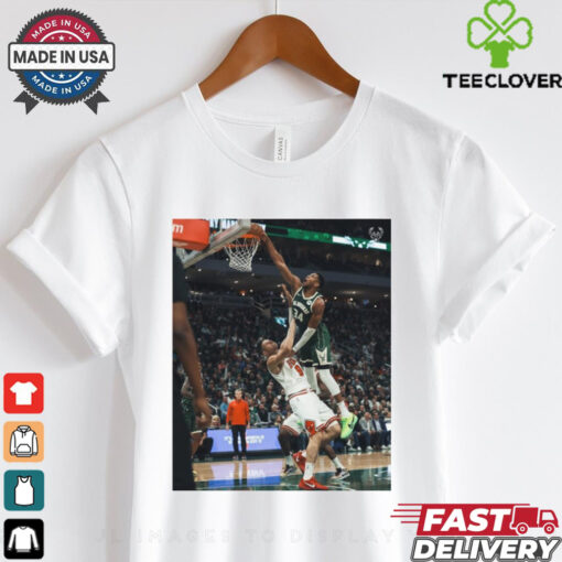 Milwaukee Bucks Giannis Antetokounmpo Frame It Poster t shirt
