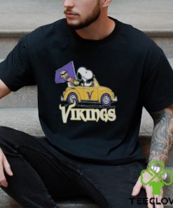 Minnesota Vikings Fan Snoopy Cartoon Sports T Shirt