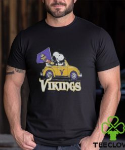 Minnesota Vikings Fan Snoopy Cartoon Sports T Shirt