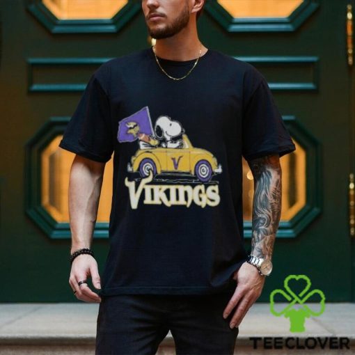 Minnesota Vikings Fan Snoopy Cartoon Sports T Shirt