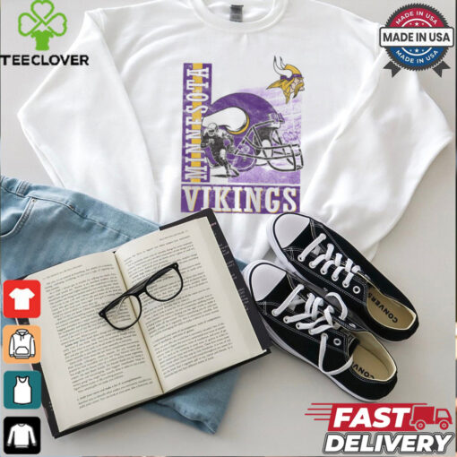 Minnesota Vikings Helmet Dash T Shirt