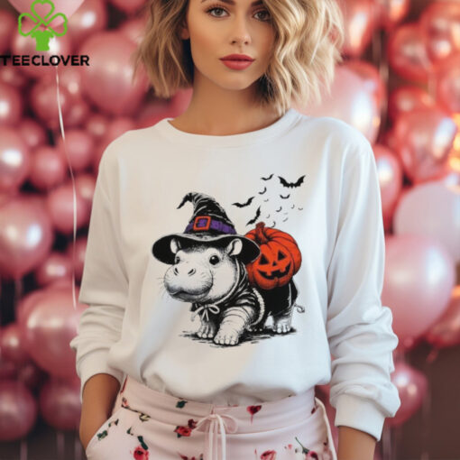 Moo Deng Bouncy Pig Moo Deng Halloween Funny Hippo With Pumpkin Witch Hat 2024 shirt
