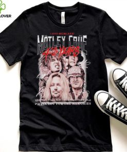 Mötley Crüe 40 years thank you for the memories signatures shirt 1 Mötley Crüe 40 years thank you for the memories signatures shirt