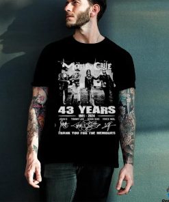 Motley Crue 43 Years 1981 2024 Thank You For The Memories Signature Long Sleeve T Shirt 3 Motley Crue 43 Years 1981 2024 Thank You For The Memories Signature Long Sleeve T Shirt
