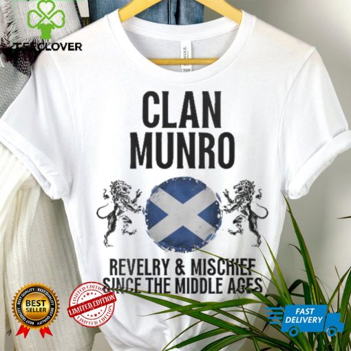 Munro Clan Scottish Family Name Scotland Heraldry Men’s T hoodie, sweater, longsleeve, shirt v-neck, t-shirt