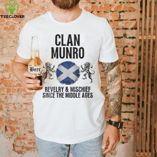 Munro Clan Scottish Family Name Scotland Heraldry Men’s T hoodie, sweater, longsleeve, shirt v-neck, t-shirt