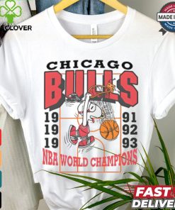 NBA Chicago Bulls Snoopy T Shirt