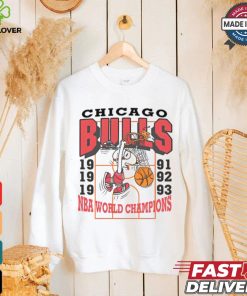 NBA Chicago Bulls Snoopy T Shirt