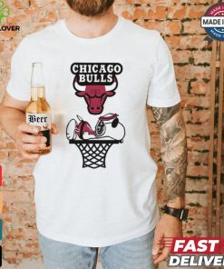 NBA Snoopy Chicago Bulls T Shirt
