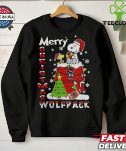NC State Wolfpack Snoopy And Woodstock Merry Christmas Shirt